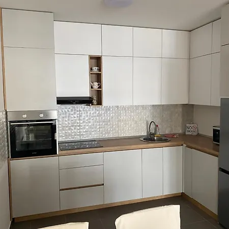 Kvart Lux * Podgoriçe